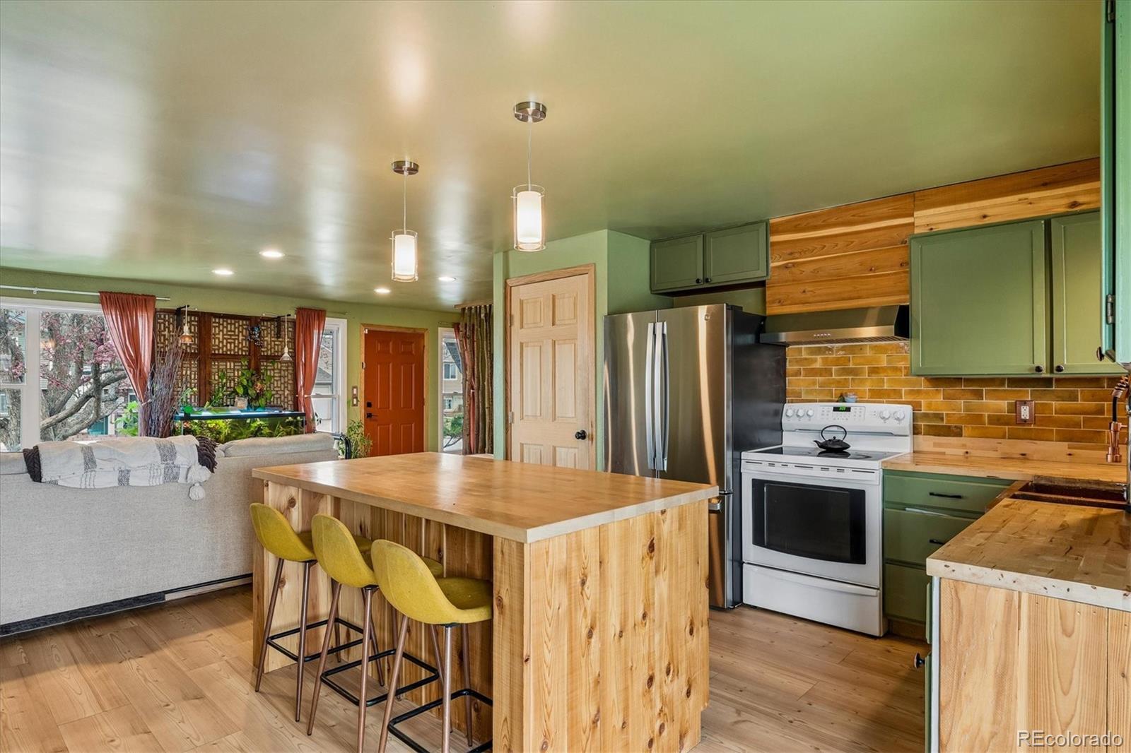 3550 W Mountain Road Englewood CO 80110