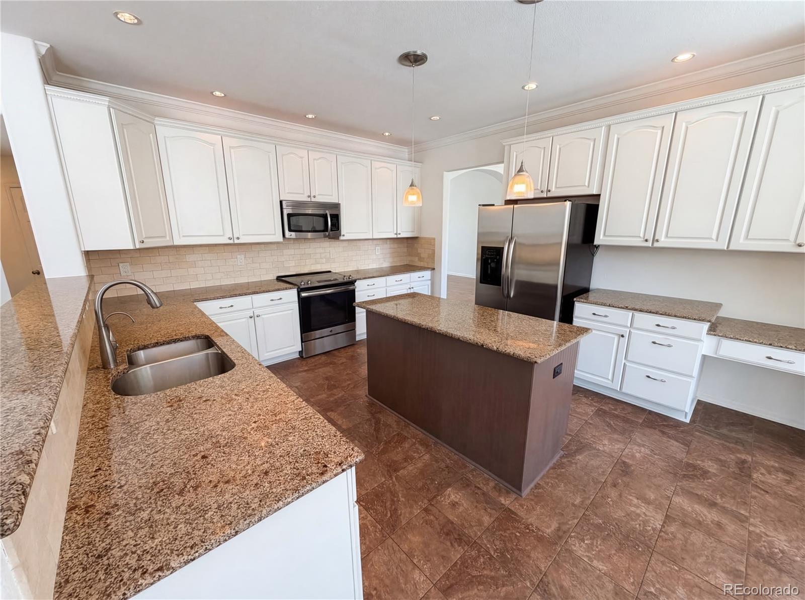 5817 S Espana Street Aurora CO 80015