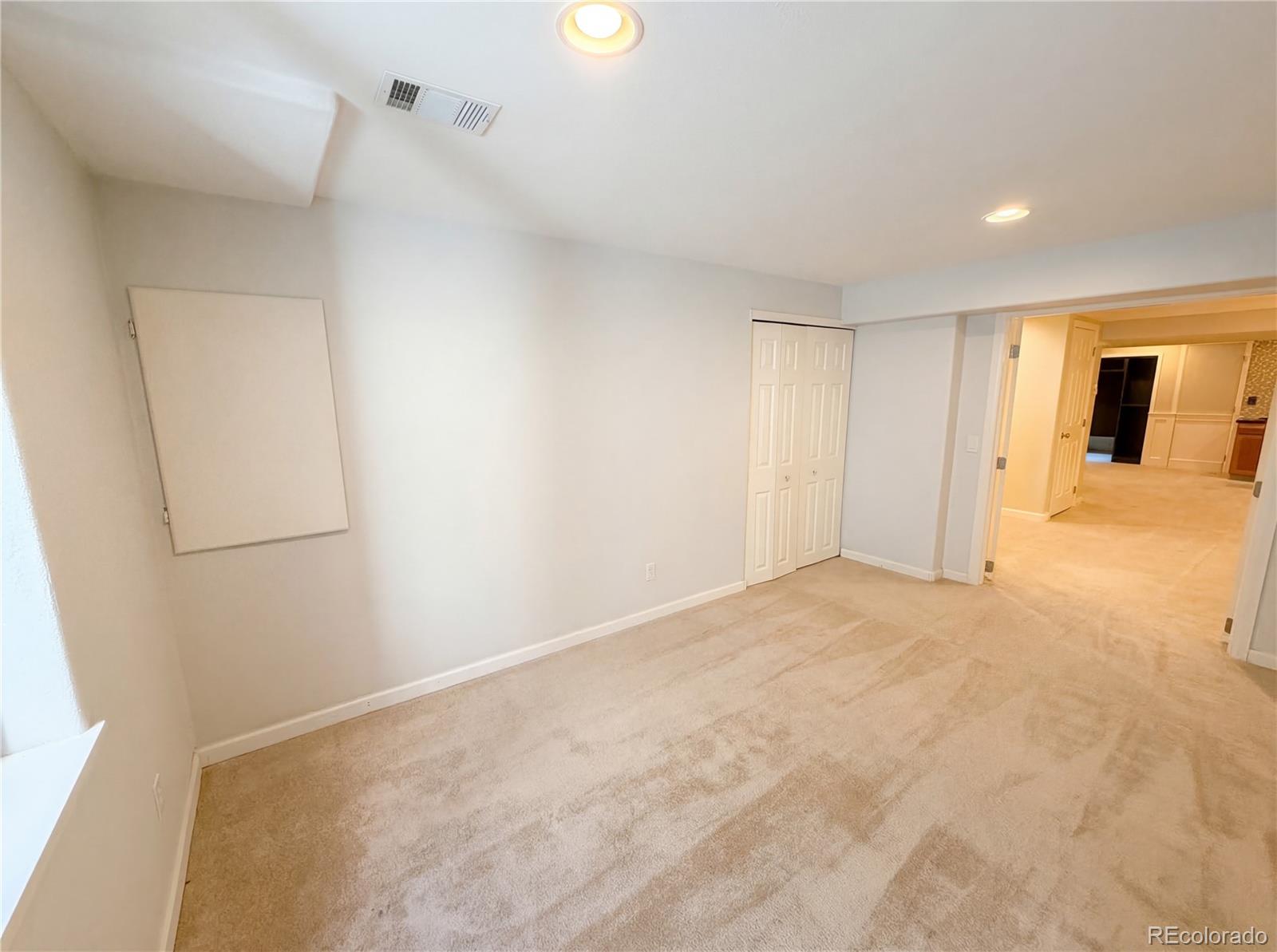 5817 S Espana Street Aurora CO 80015