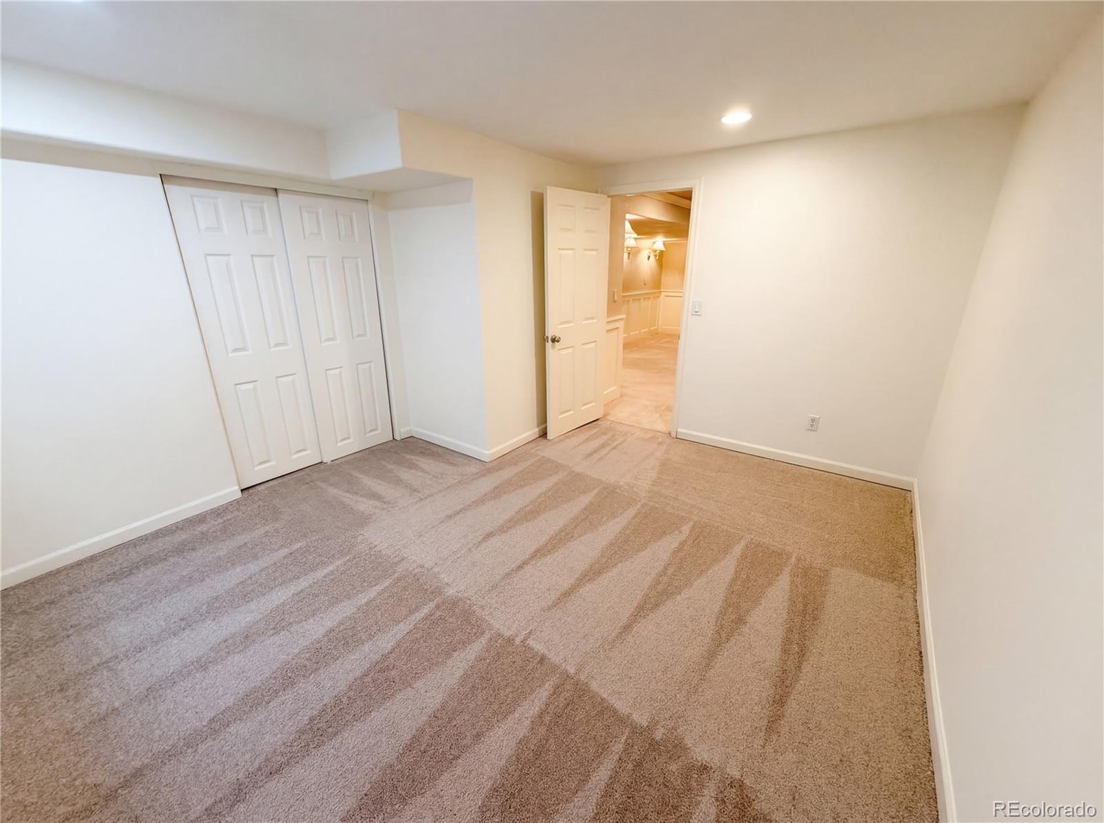 5817 S Espana Street Aurora CO 80015