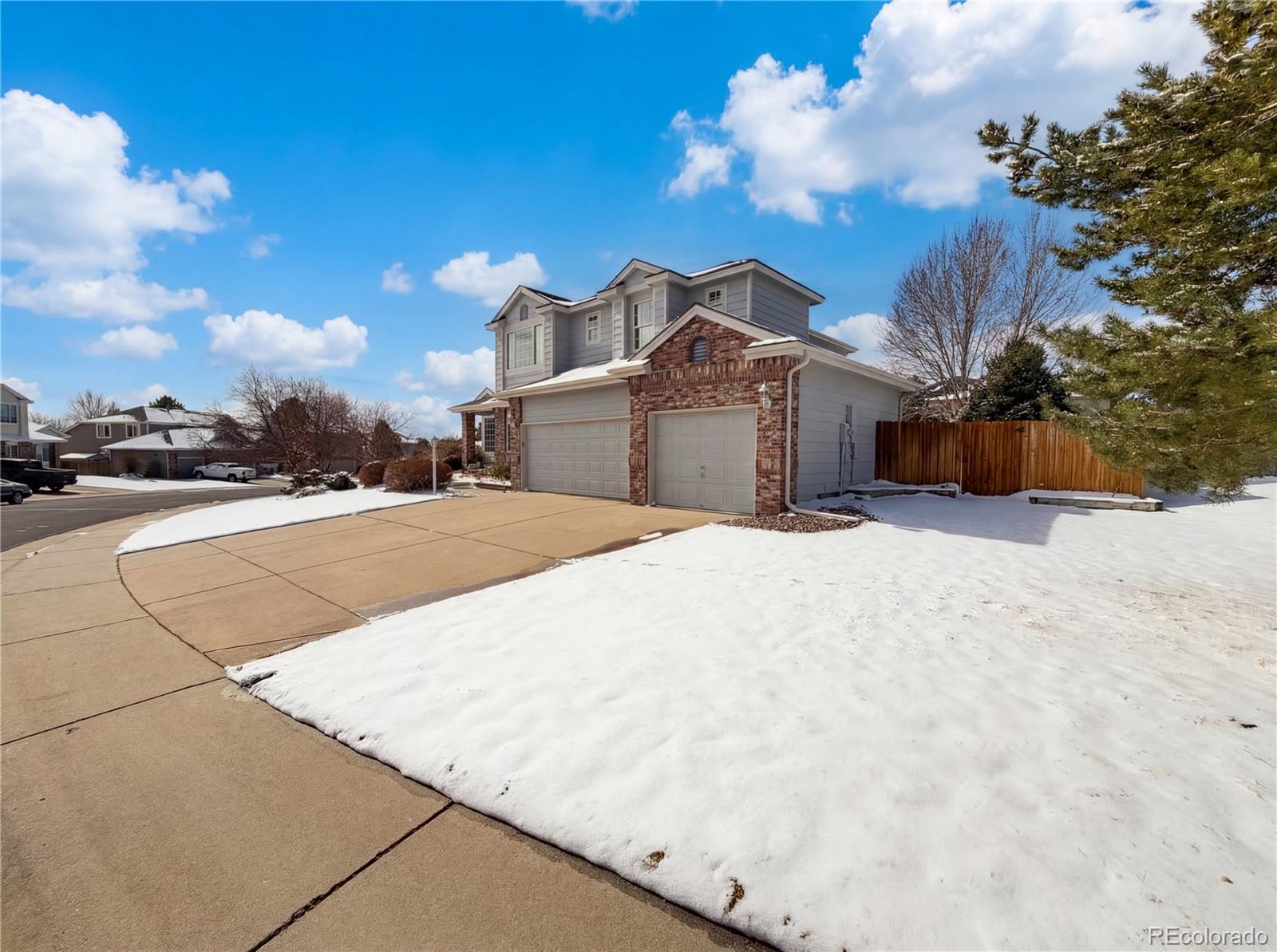 5817 S Espana Street Aurora CO 80015