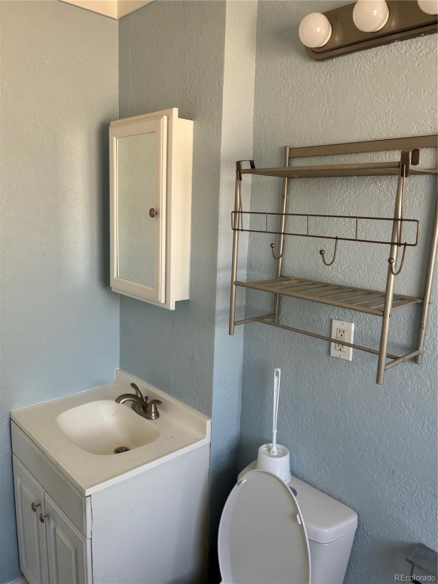 1989 Beeler Street Aurora CO 80010