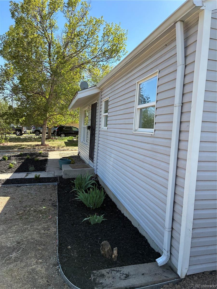1989 Beeler Street Aurora CO 80010