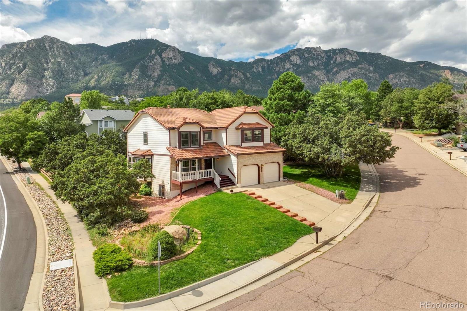 195 Odessa Place Colorado Springs CO 80906