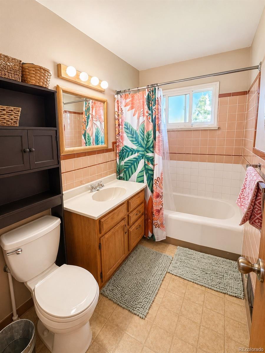 705 W 1st Avenue Broomfield CO 80020