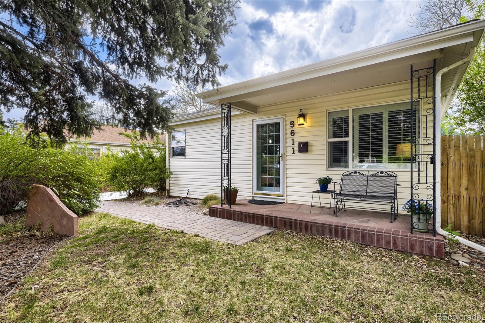 5611 S Hickory Street Littleton CO 80120
