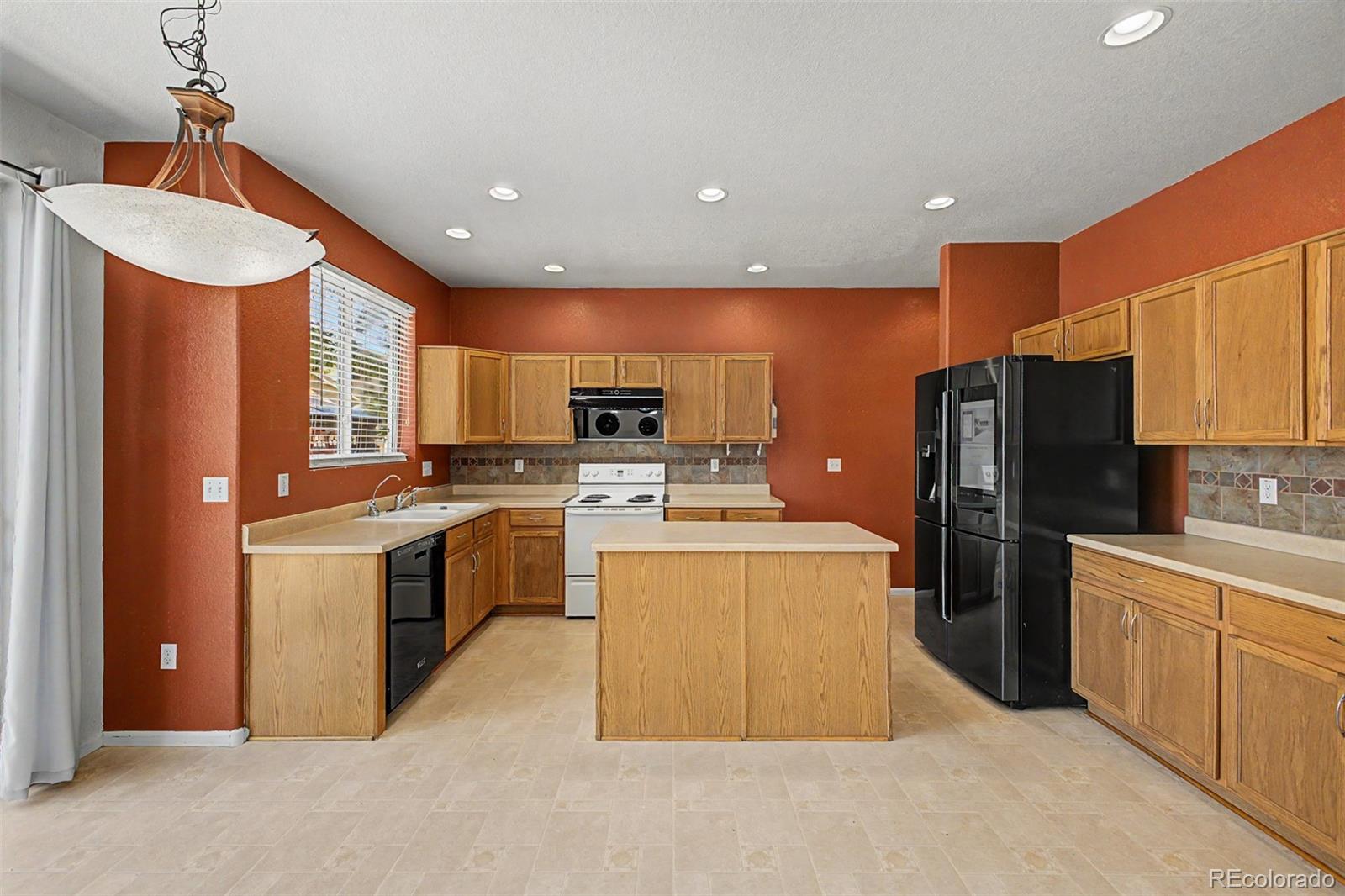 9885 E 112th Way Commerce City CO 80640