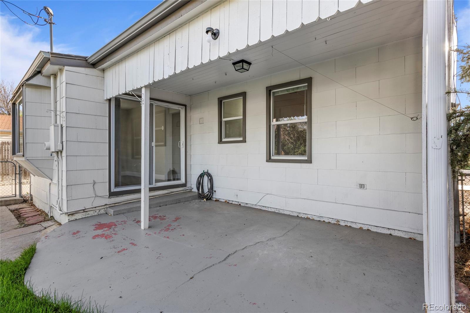 2060 S Knox Court Denver CO 80219
