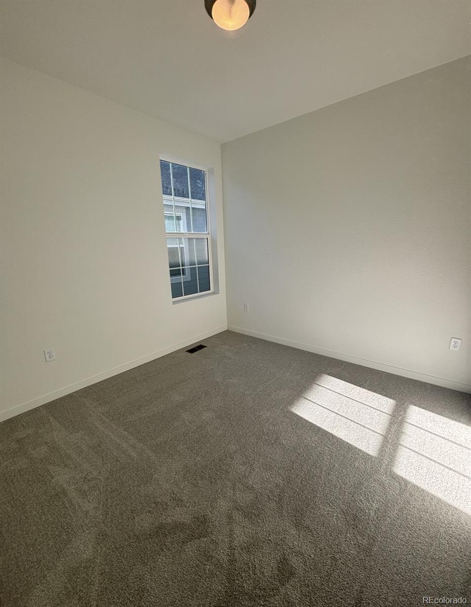 5127 N Quemoy Street Aurora CO 80019