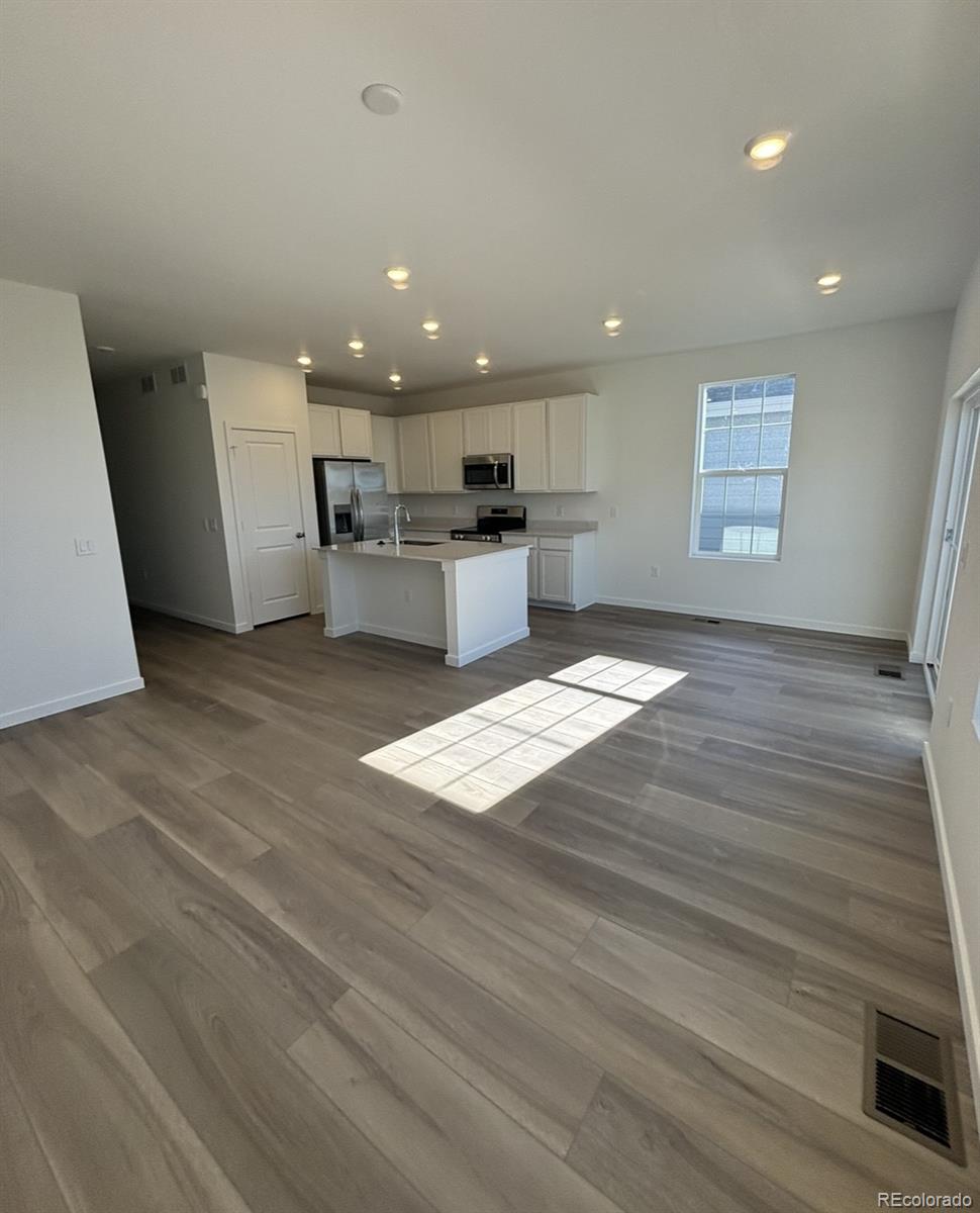 5127 N Quemoy Street Aurora CO 80019