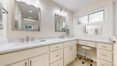 7696 S Hudson Way Centennial CO 80122