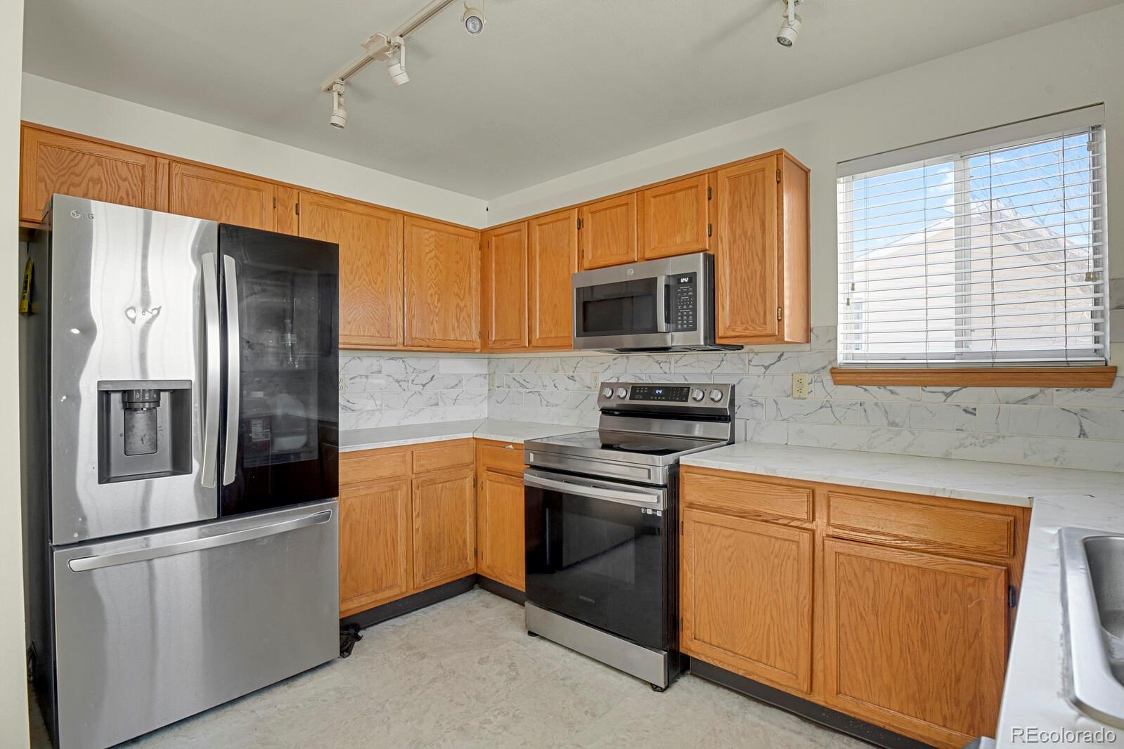 1890 Granby Court Aurora CO 80011