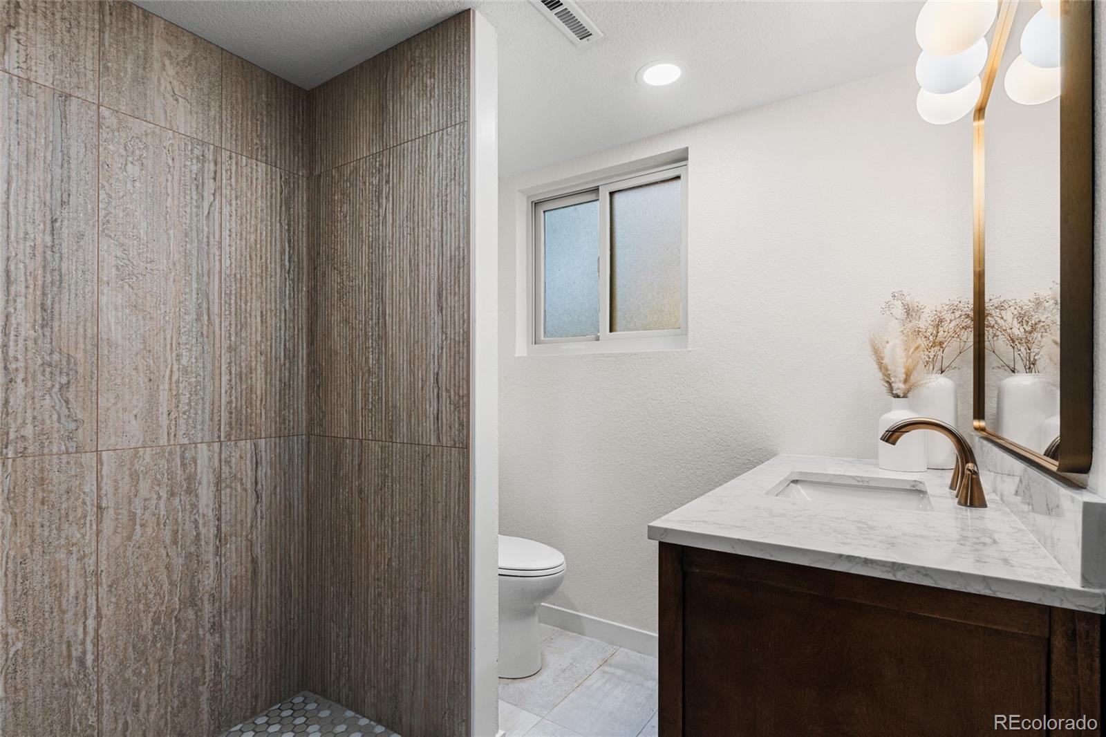 835 Hillside Court Longmont CO 80501