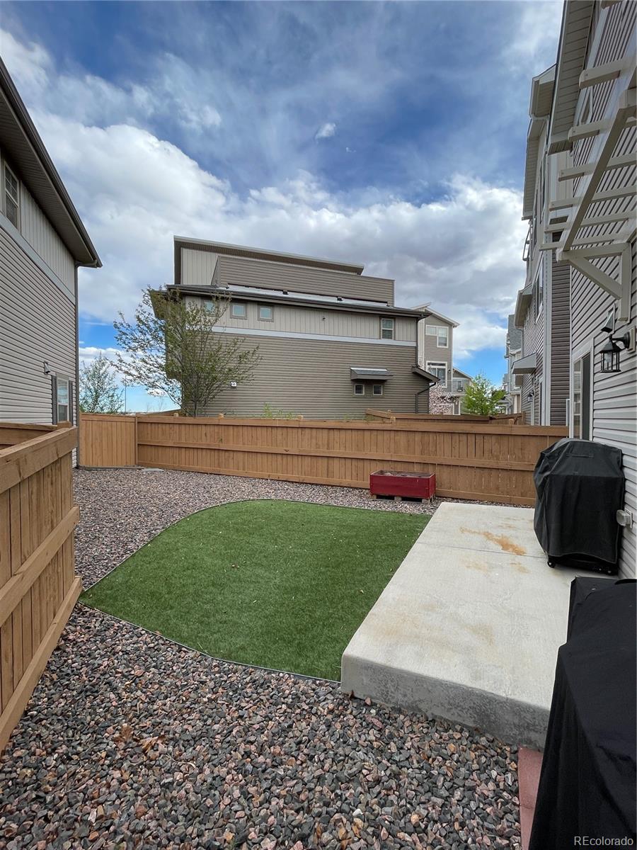 10224 Zeno Street Commerce City CO 80022