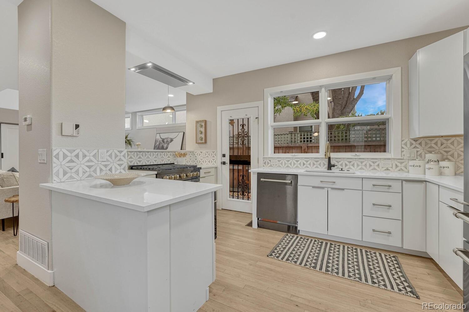 522 Columbine Street Denver CO 80206
