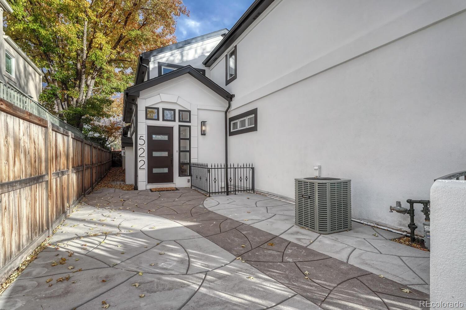 522 Columbine Street Denver CO 80206