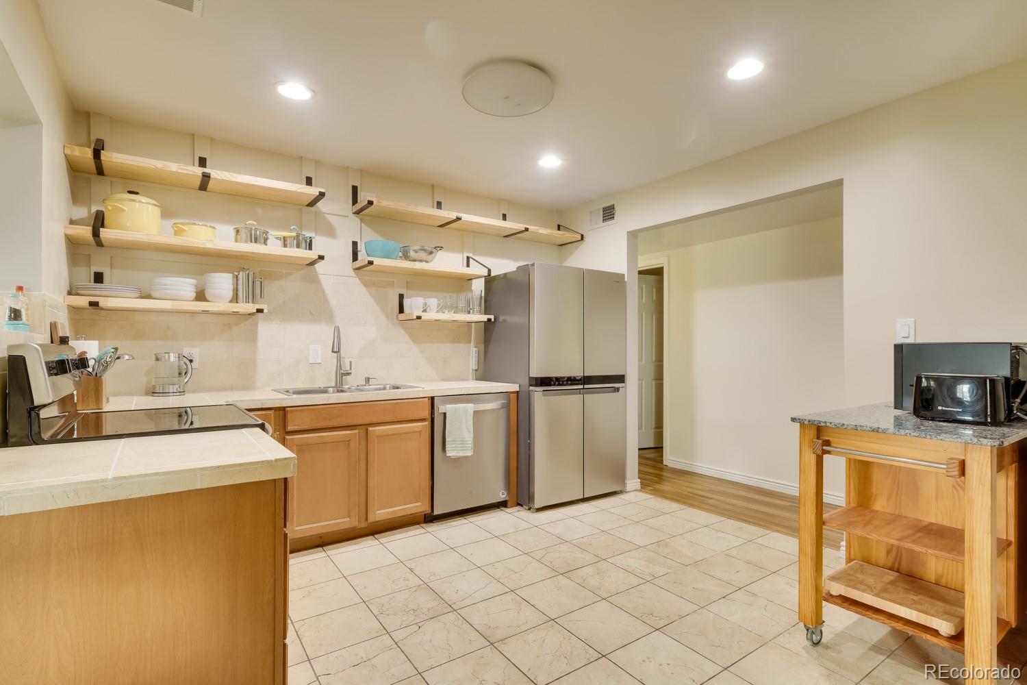 761 Troy Street Aurora CO 80011