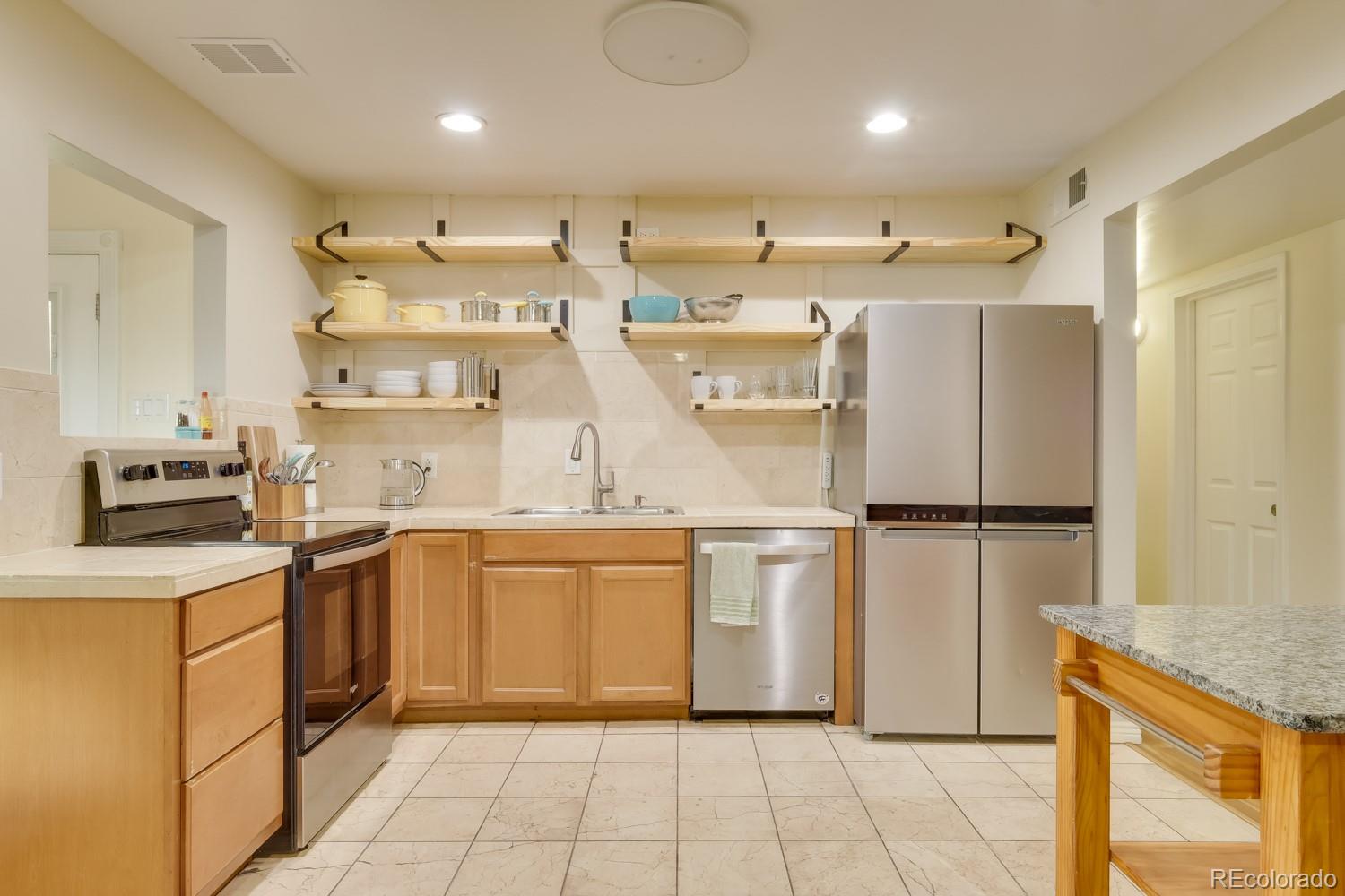 761 Troy Street Aurora CO 80011