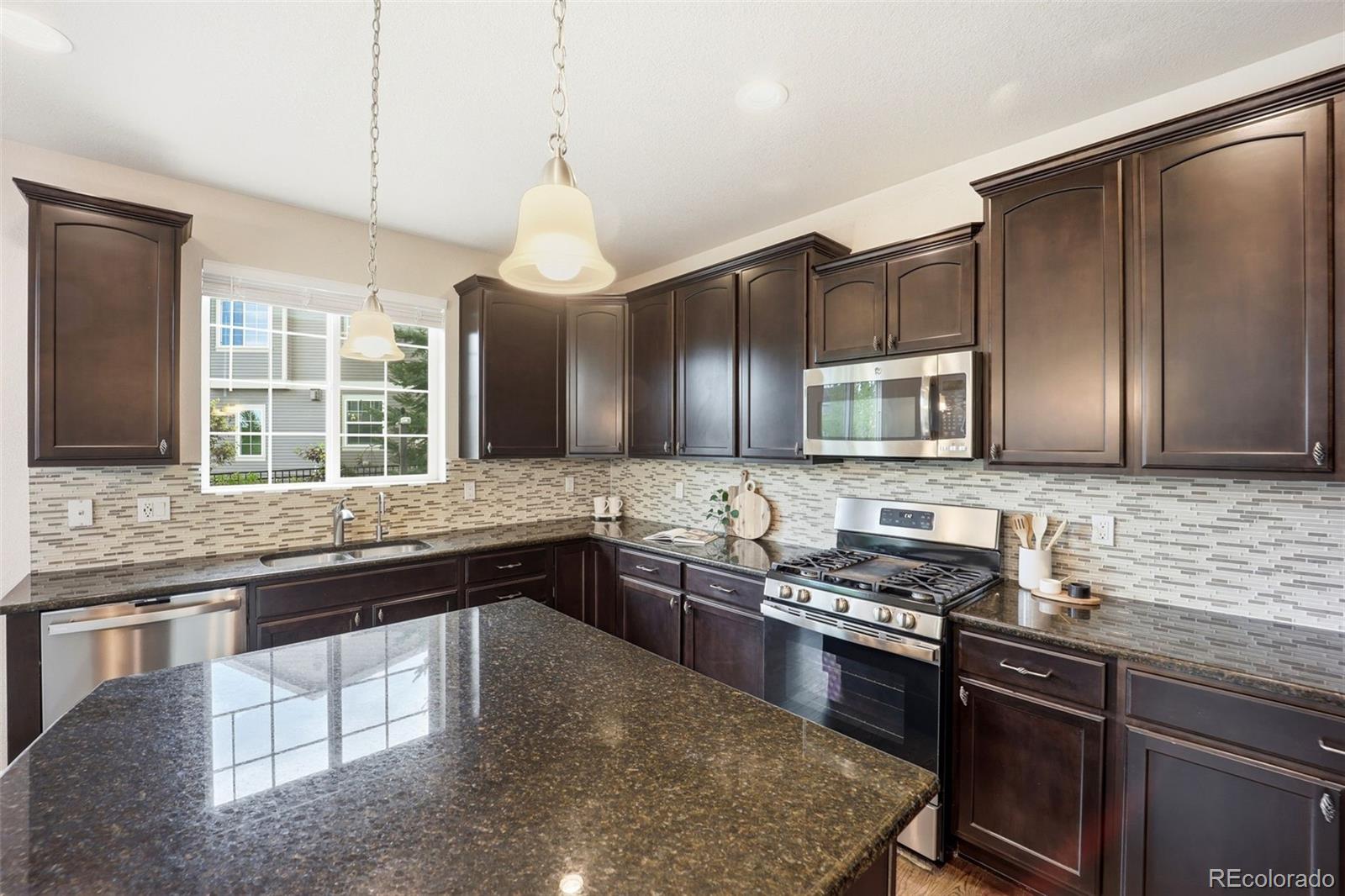 7566 S Quantock Court Aurora CO 80016