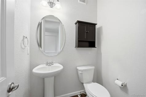 7566 S Quantock Court Aurora CO 80016