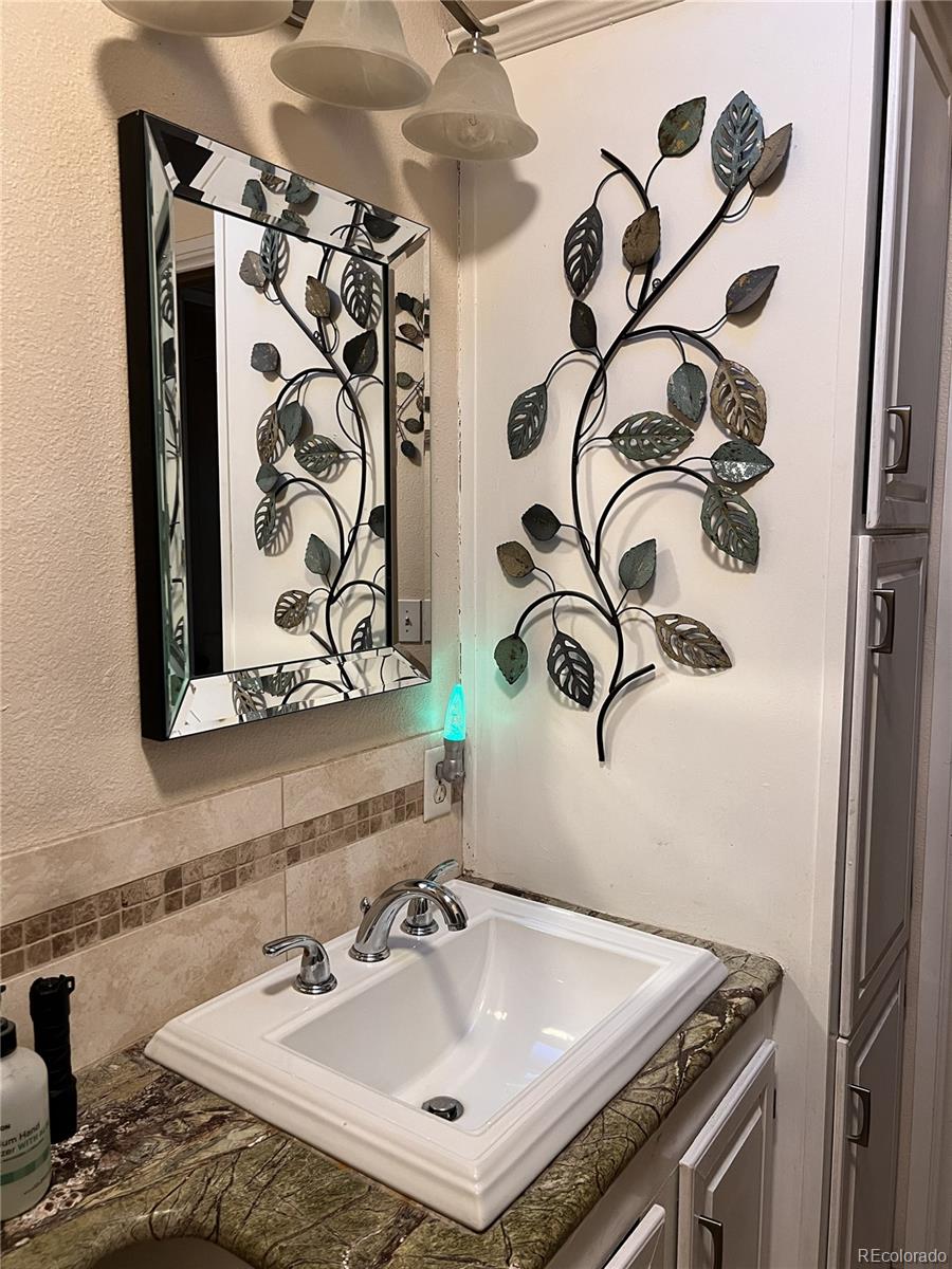 5241 Summit Boulevard Dacono CO 80514