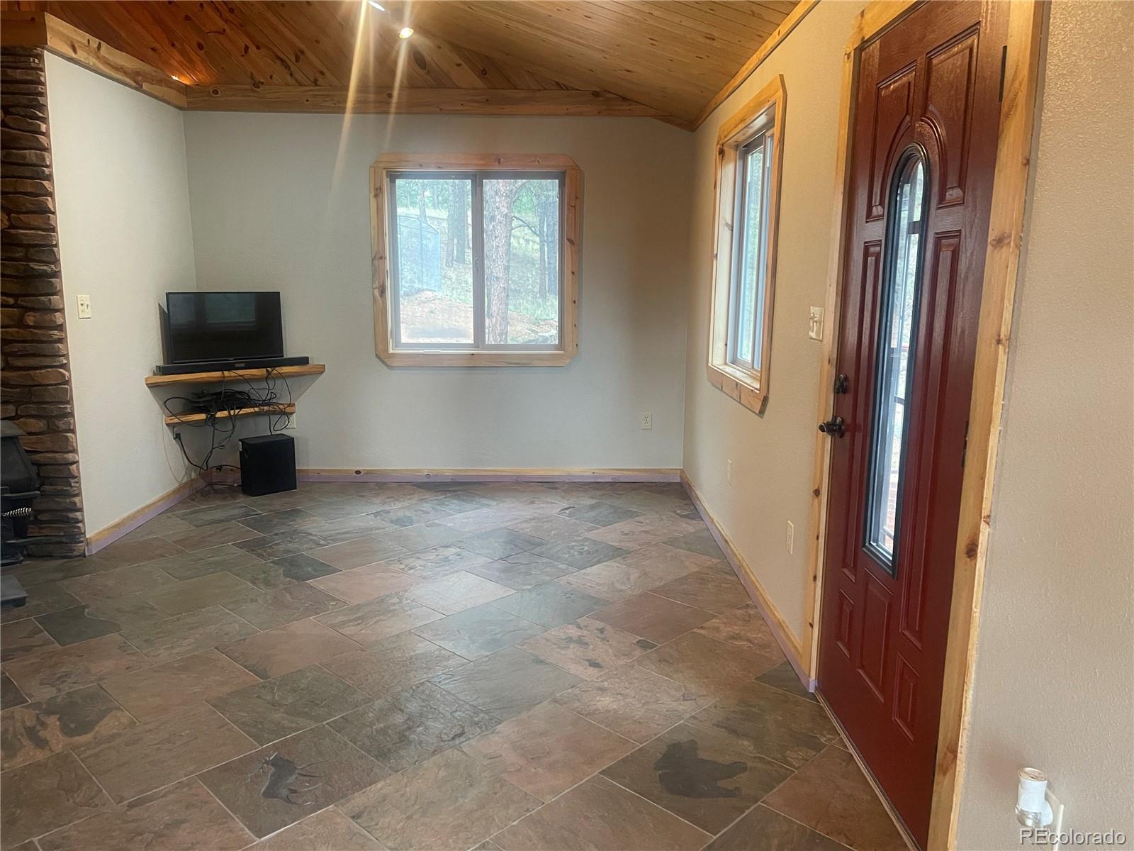 110 Wallace Drive Florissant CO 80816