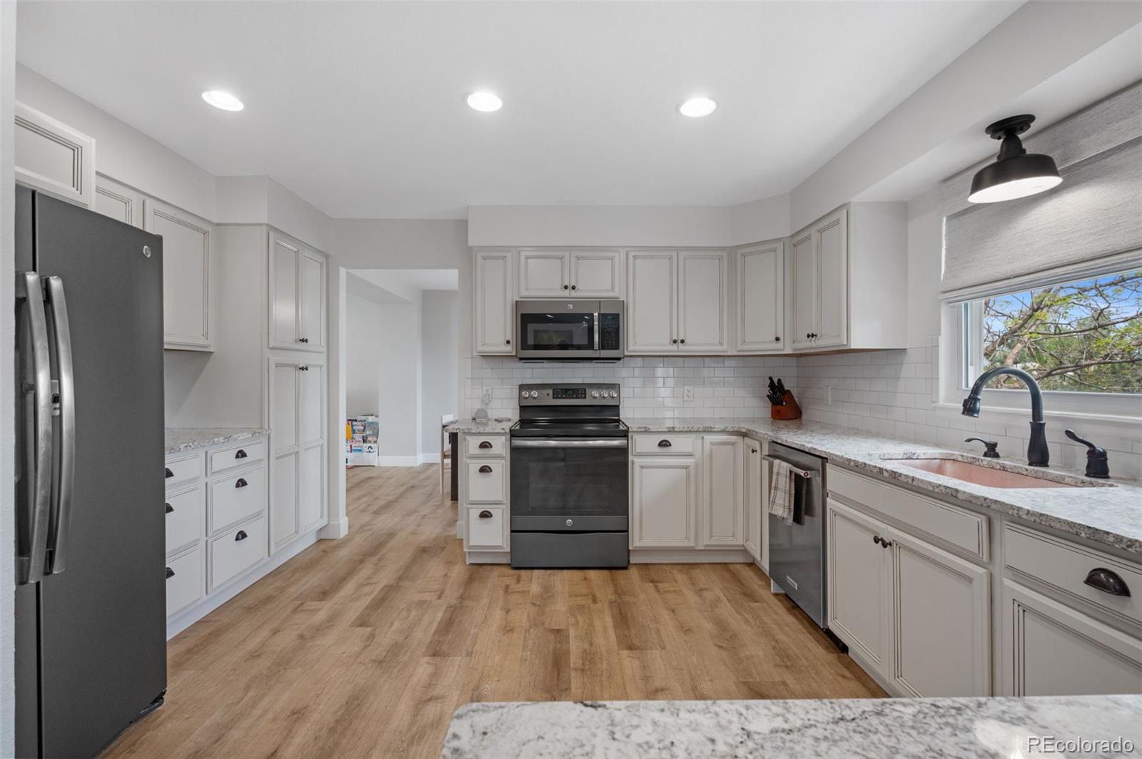 9272 S Crestmore Way Highlands Ranch CO 80126