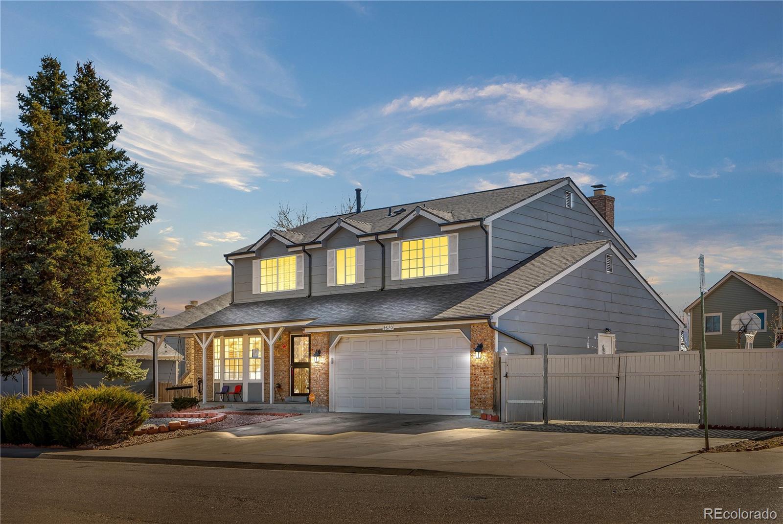 4620 Blackhawk Way Denver CO 80239