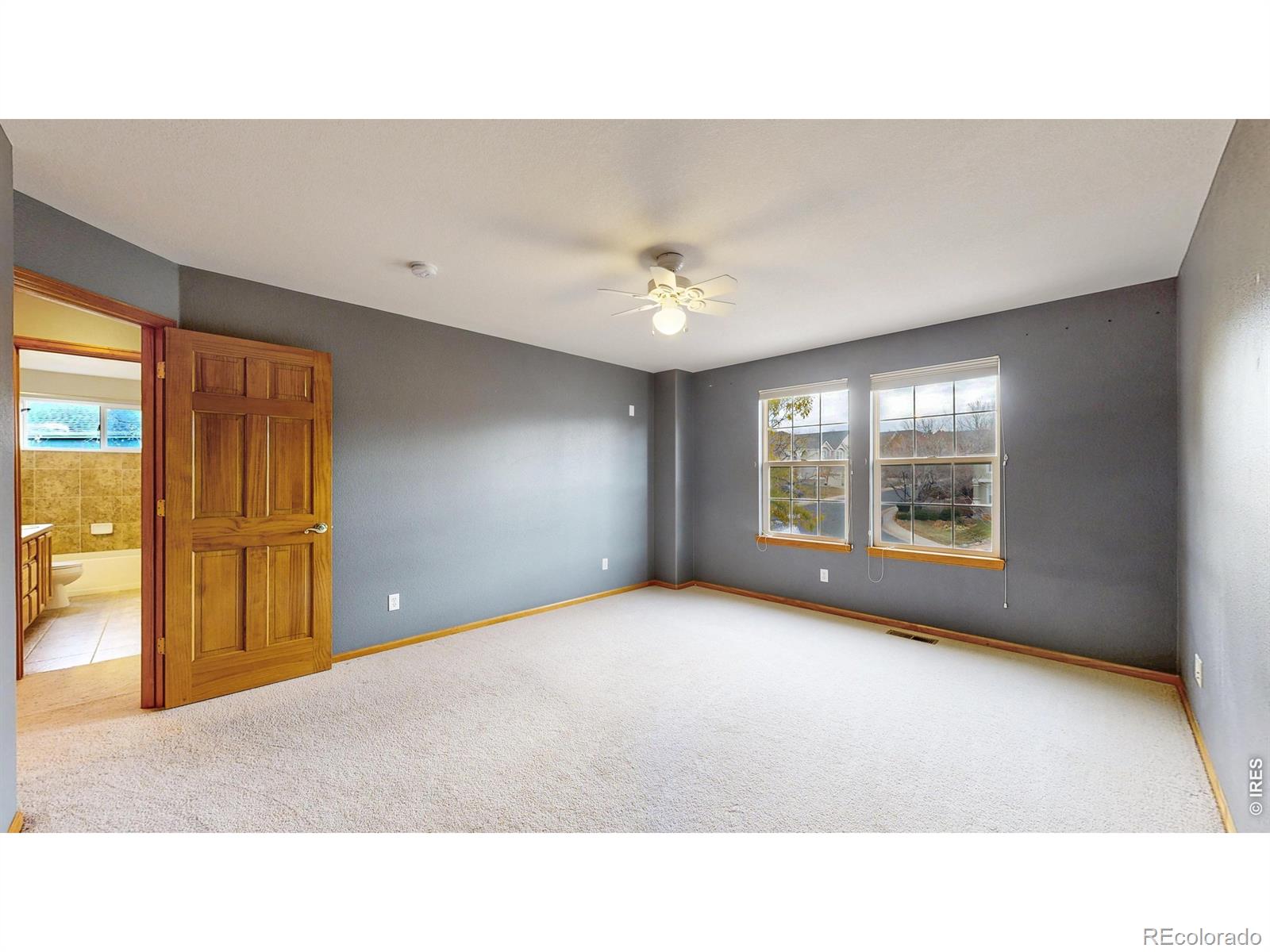 5904 S Ukraine Street Aurora CO 80015