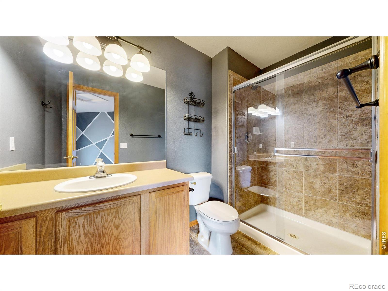 5904 S Ukraine Street Aurora CO 80015