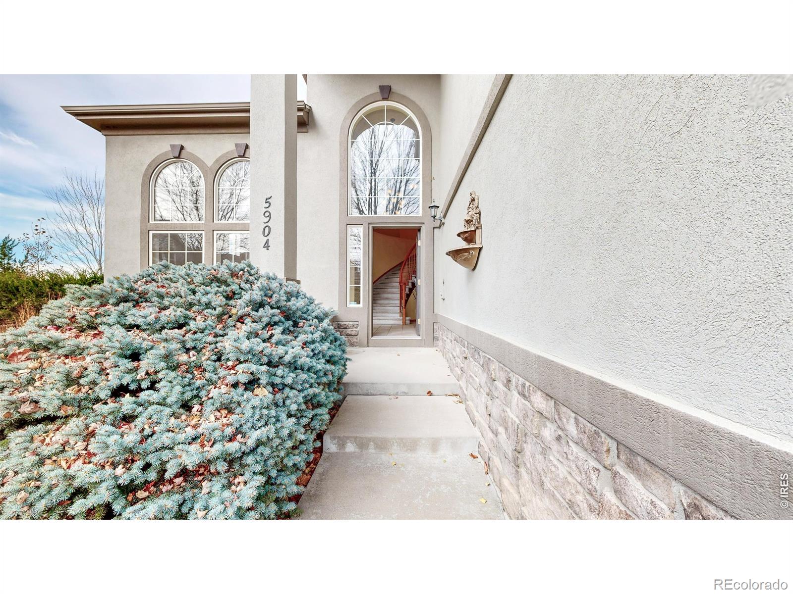 5904 S Ukraine Street Aurora CO 80015