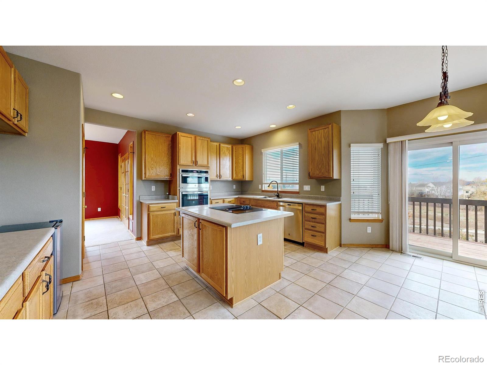 5904 S Ukraine Street Aurora CO 80015