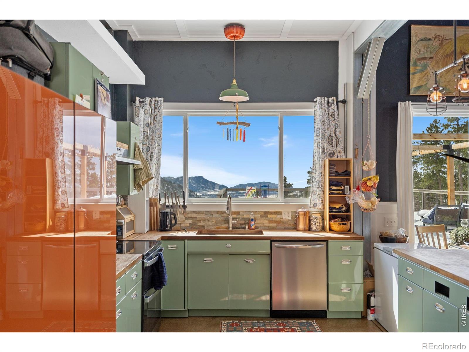 1154 Redstone Drive Bellvue CO 80512