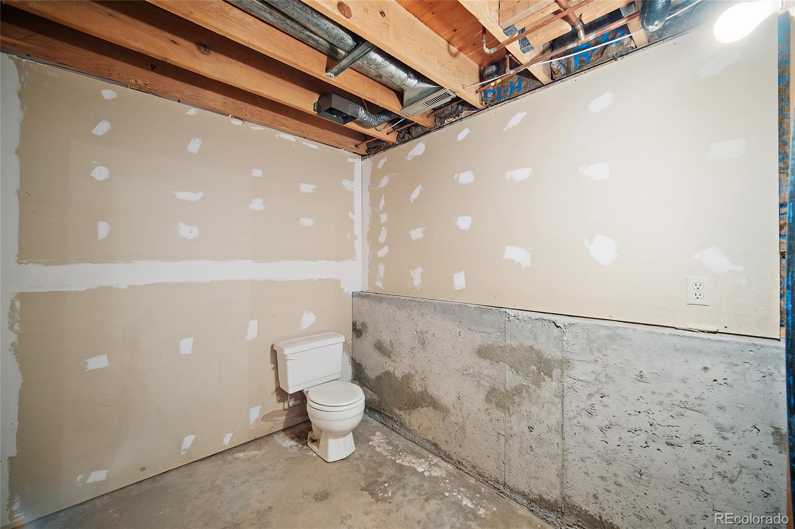 1453 Friendship Lane E Colorado Springs CO 80904