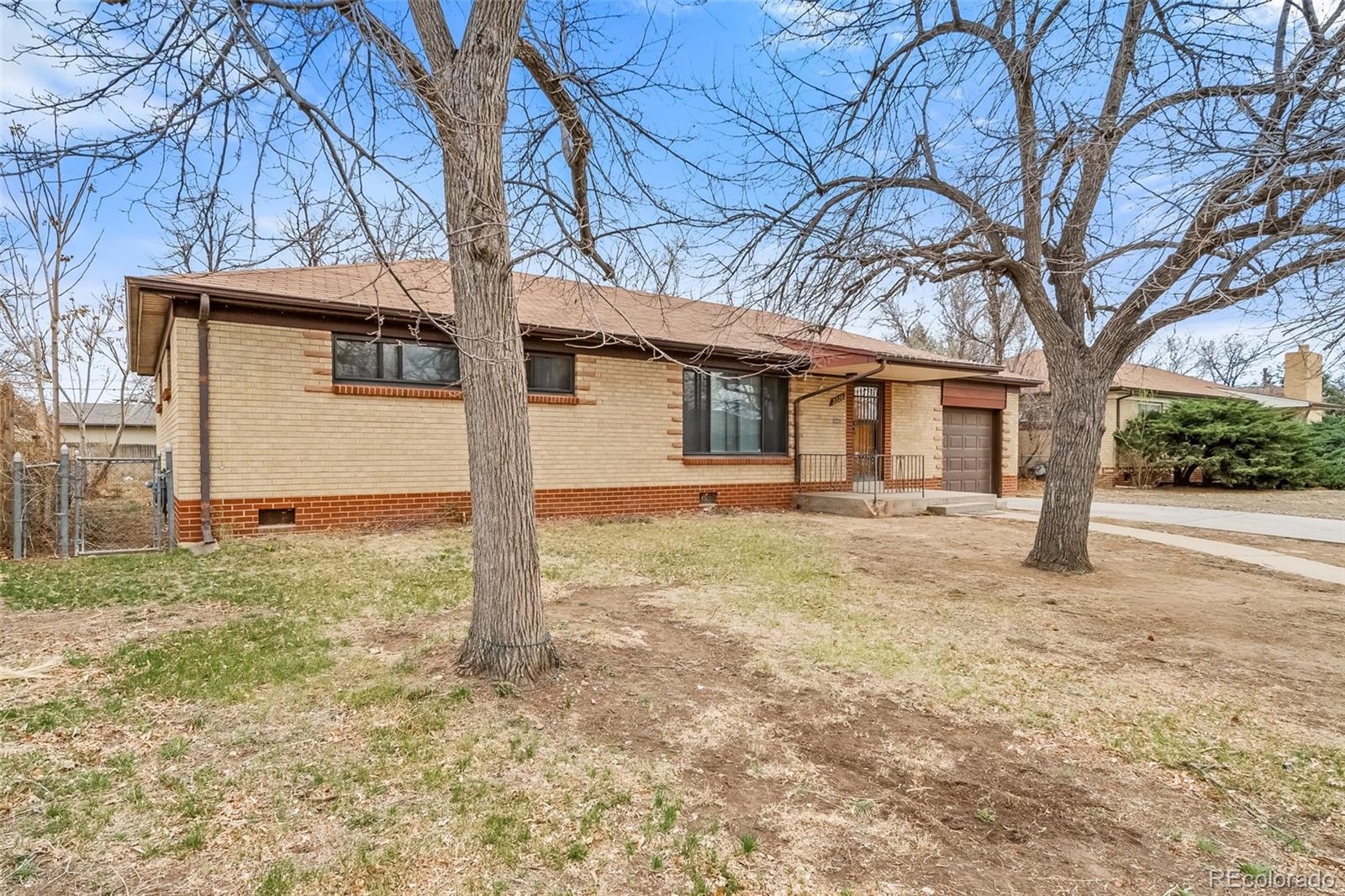 2228 Newark Street Aurora CO 80010