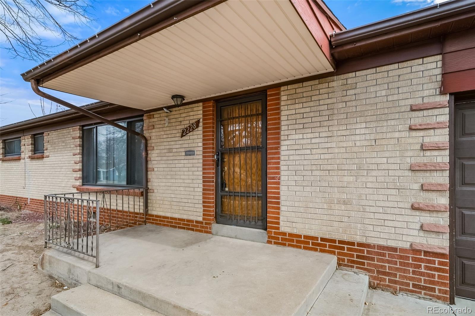 2228 Newark Street Aurora CO 80010