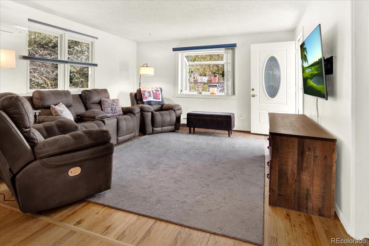 5211 Dover Street Arvada CO 80002