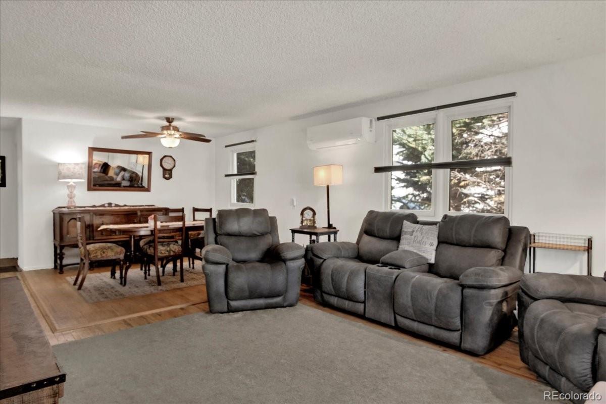 5211 Dover Street Arvada CO 80002