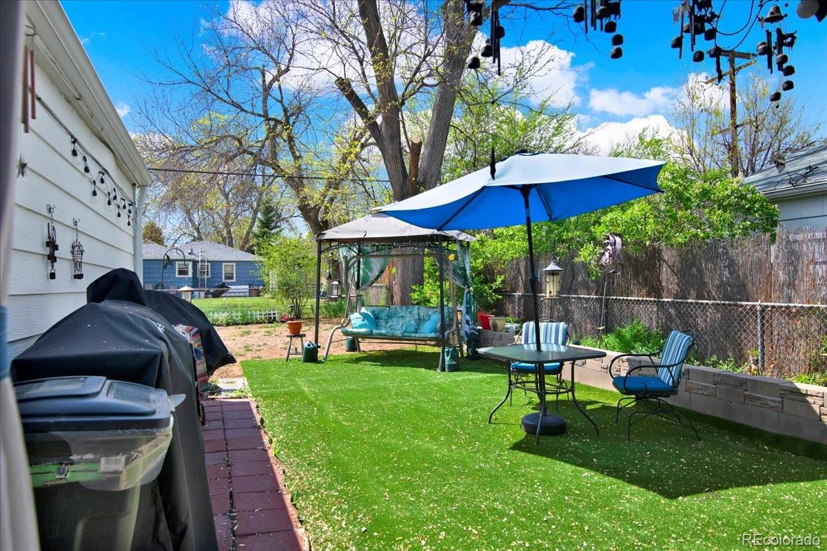 5211 Dover Street Arvada CO 80002