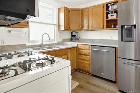 5211 Dover Street Arvada CO 80002