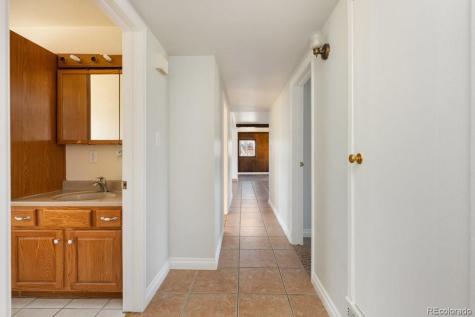 702 Scranton Court Aurora CO 80011