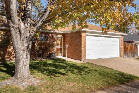702 Scranton Court Aurora CO 80011