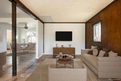 702 Scranton Court Aurora CO 80011