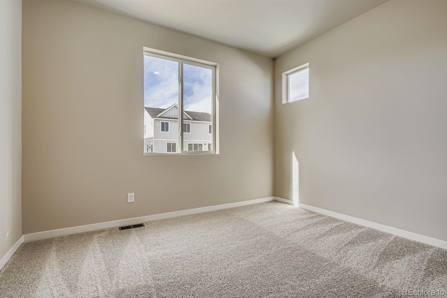 13767 Daffodil Way Parker CO 80134