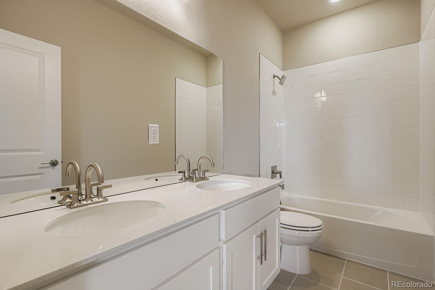 13767 Daffodil Way Parker CO 80134