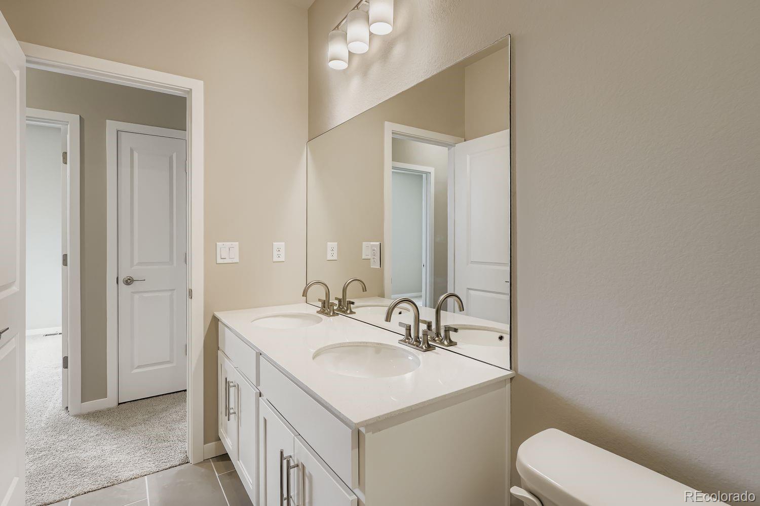 13767 Daffodil Way Parker CO 80134