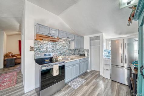 48 Huntsman Circle Florissant CO 80816