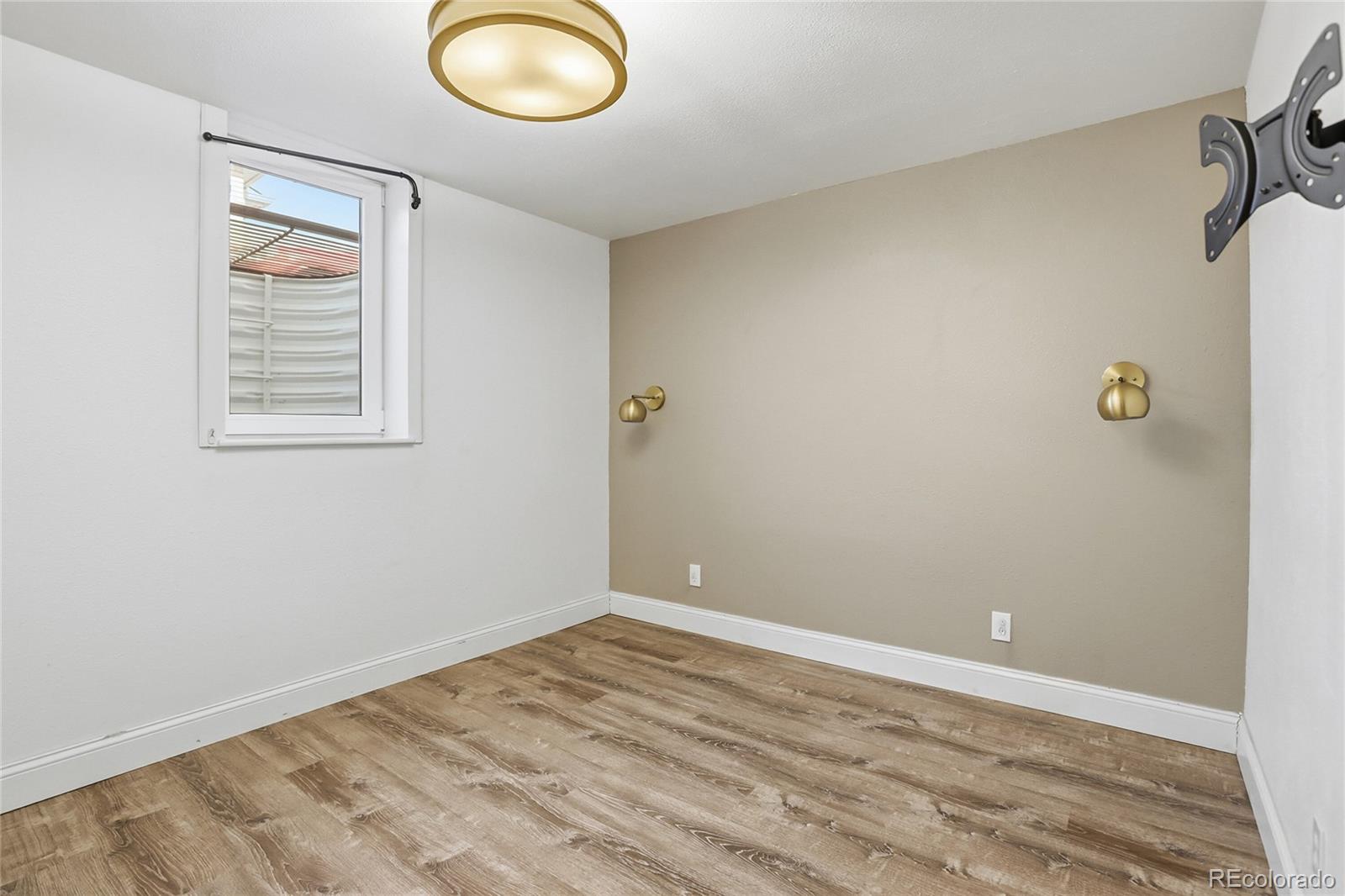 1649 S Utica Street Denver CO 80219