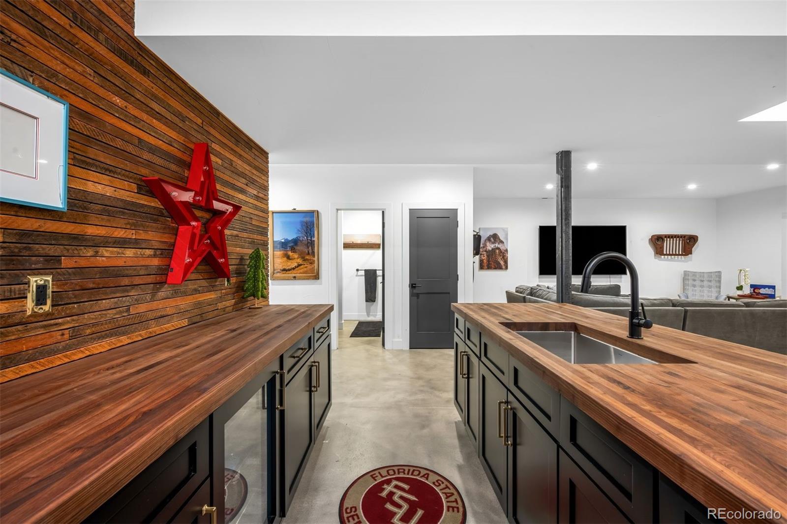 1055 S Cove Way Denver CO 80209