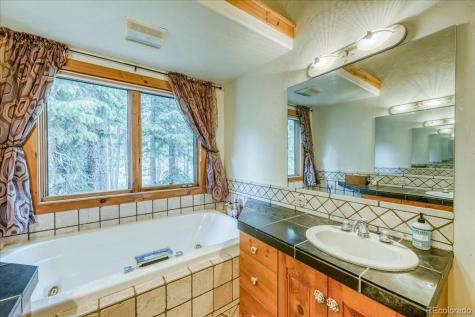 0453 Cr 672 Breckenridge CO 80424